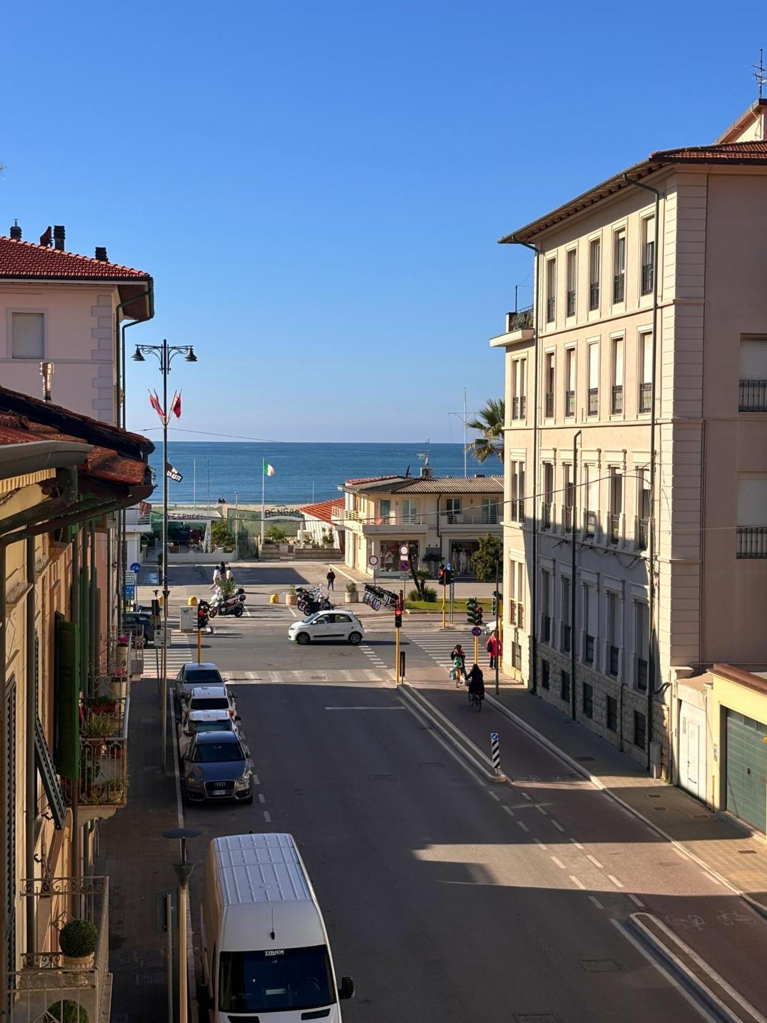 Bed and Breakfast A Casa Di Mario E Nene Viareggio Exterior foto
